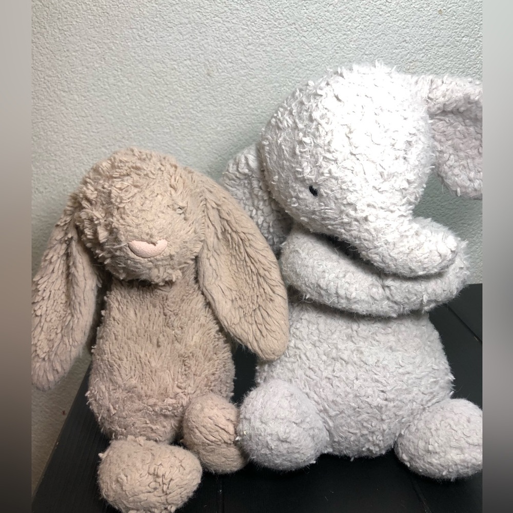 Jellycat Cream and Light Gray Plush Toy Pair